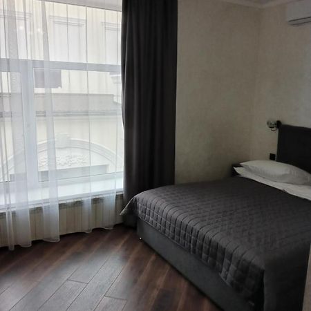 Safari-Club Hotell Vinnitsa Eksteriør bilde