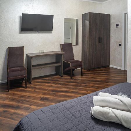 Safari-Club Hotell Vinnitsa Eksteriør bilde
