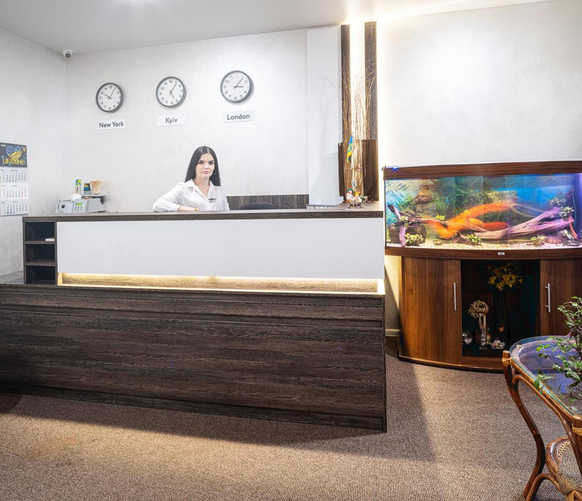 Safari-Club Hotell Vinnitsa Eksteriør bilde