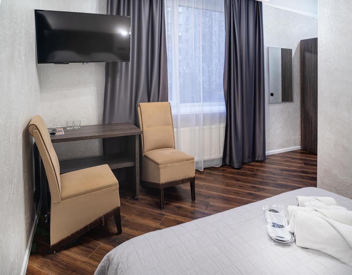 Safari-Club Hotell Vinnitsa Eksteriør bilde