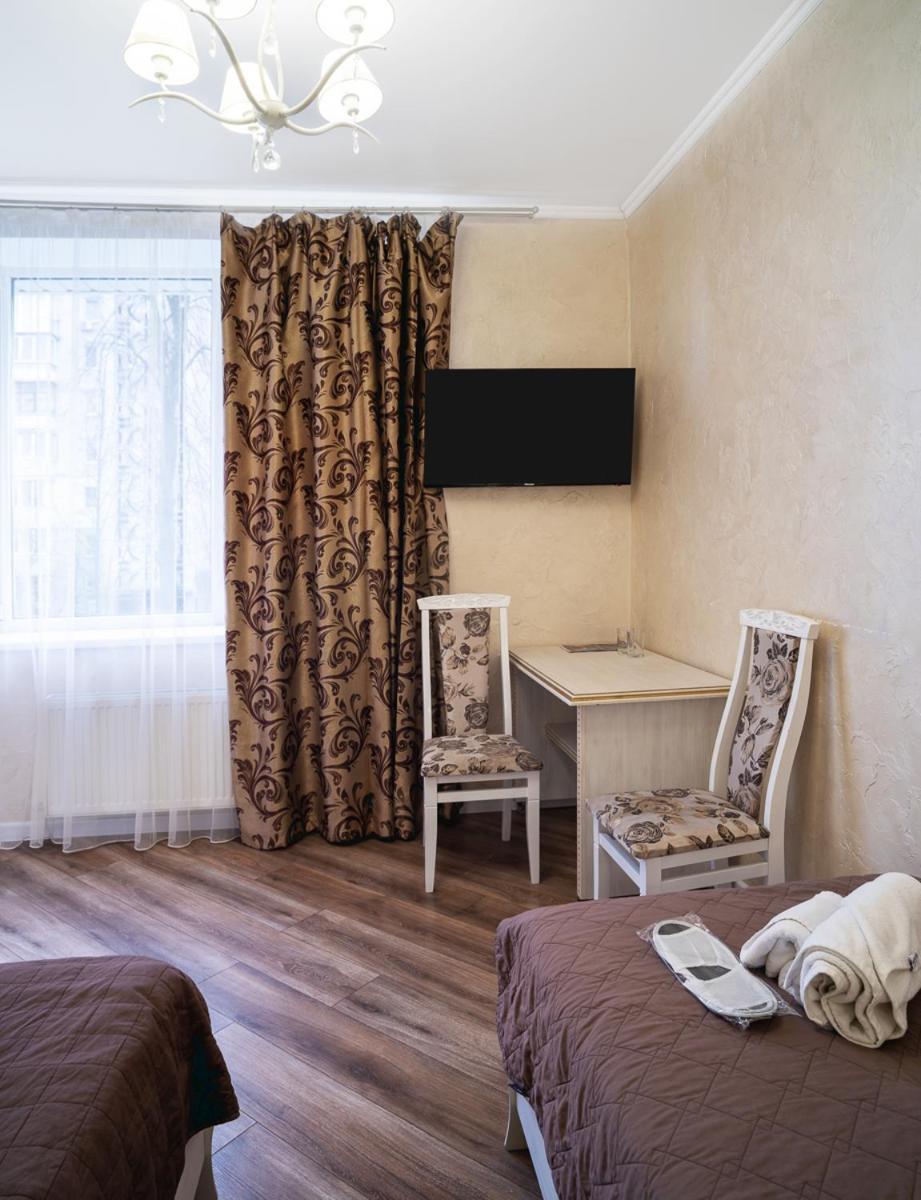 Safari-Club Hotell Vinnitsa Eksteriør bilde