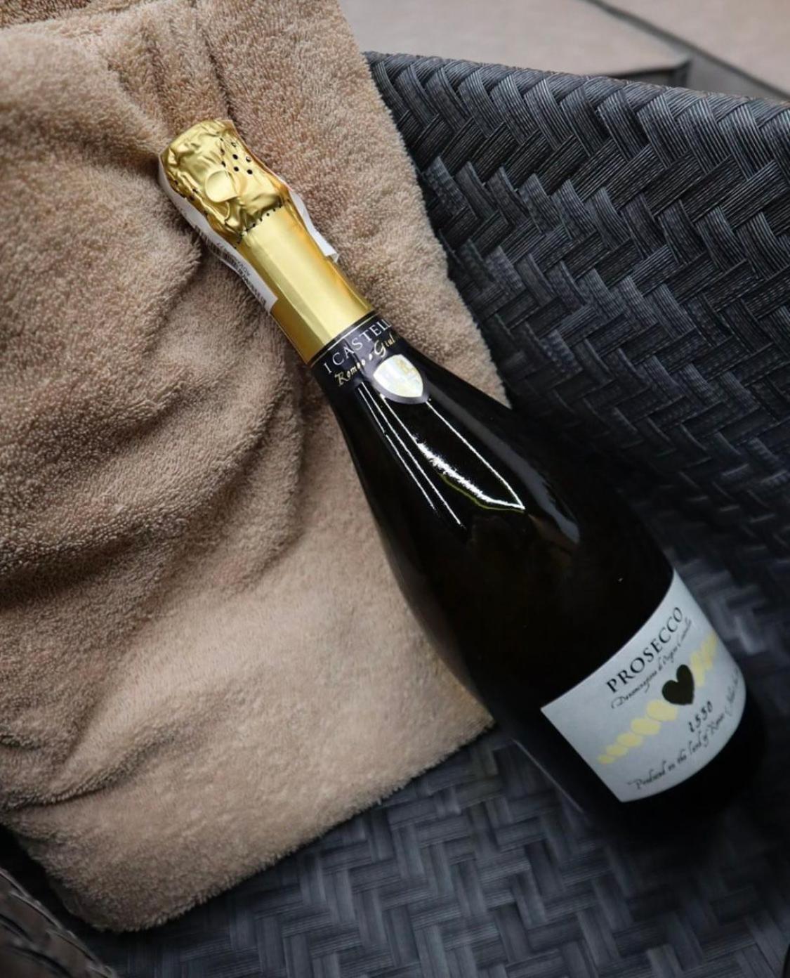 Safari-Club Hotell Vinnitsa Eksteriør bilde