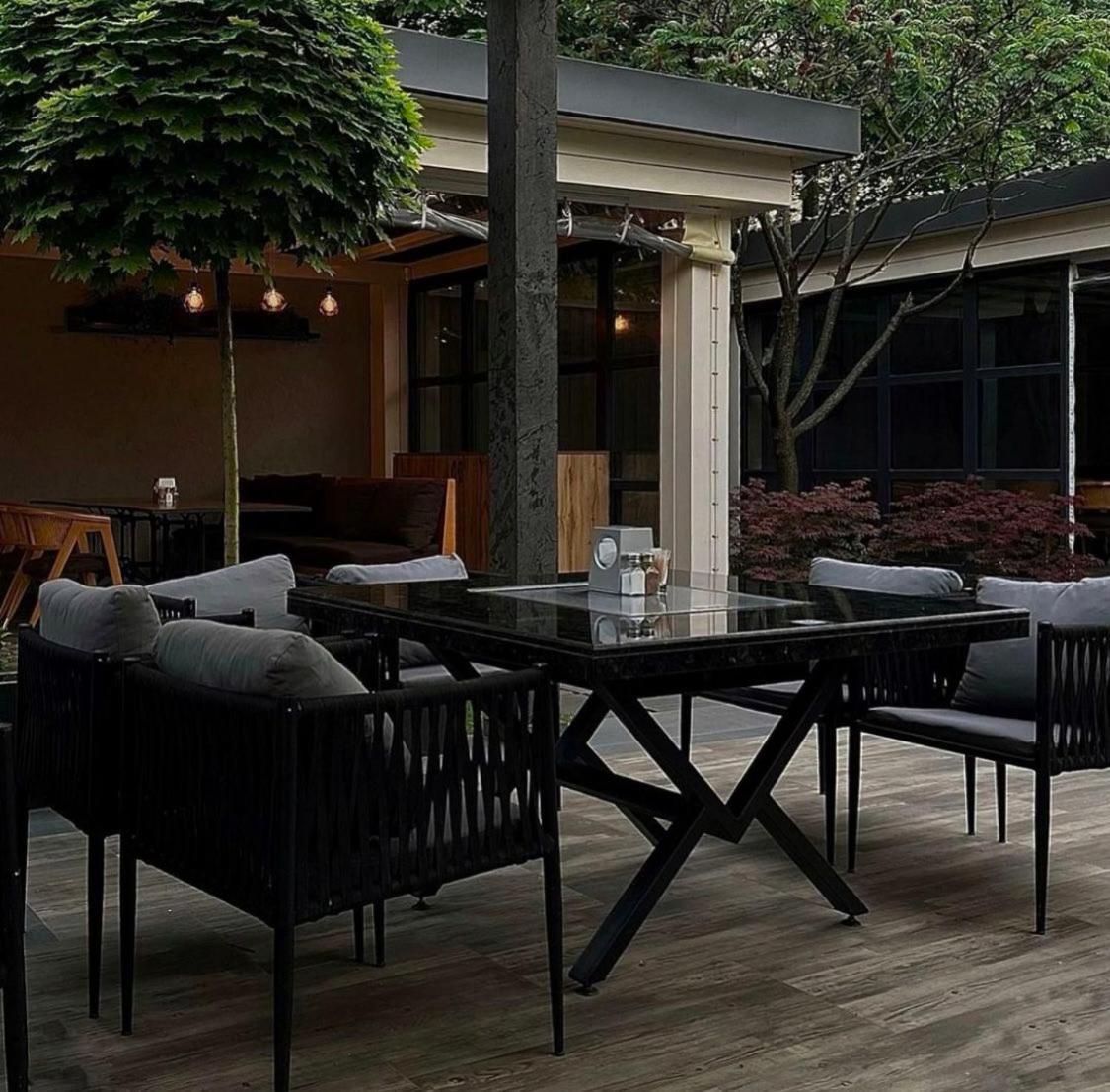 Safari-Club Hotell Vinnitsa Eksteriør bilde