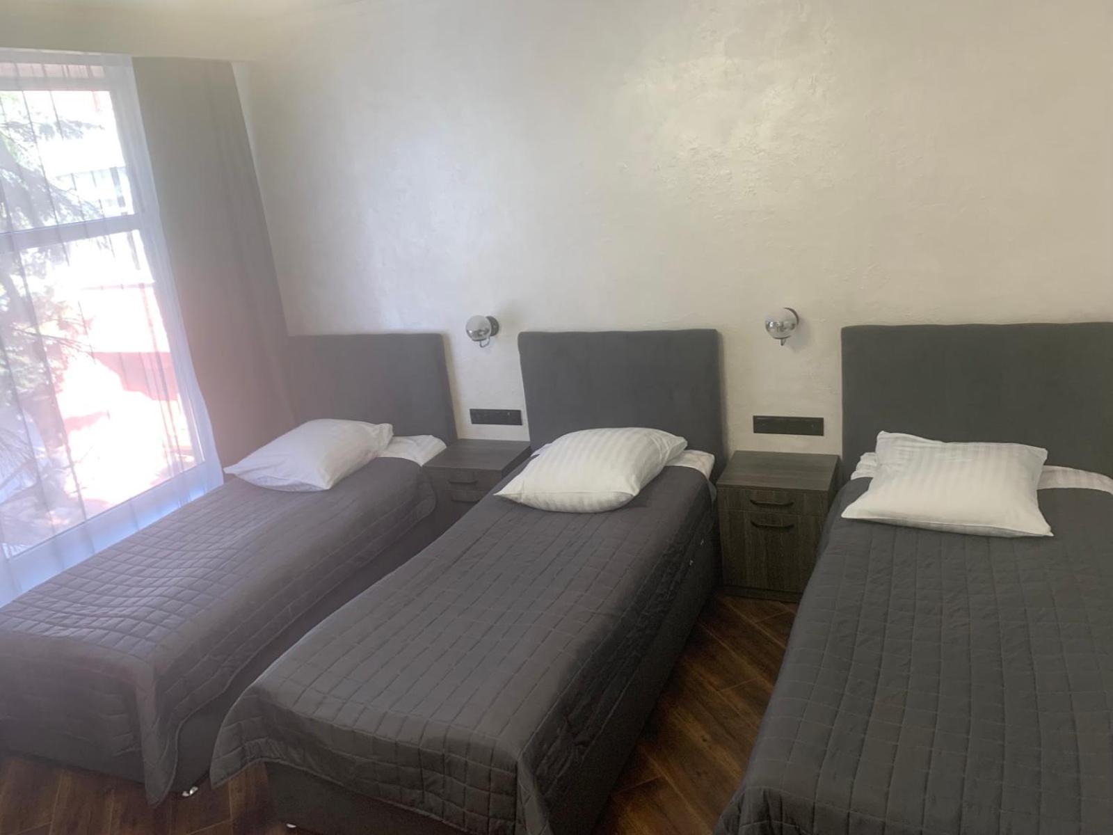 Safari-Club Hotell Vinnitsa Eksteriør bilde
